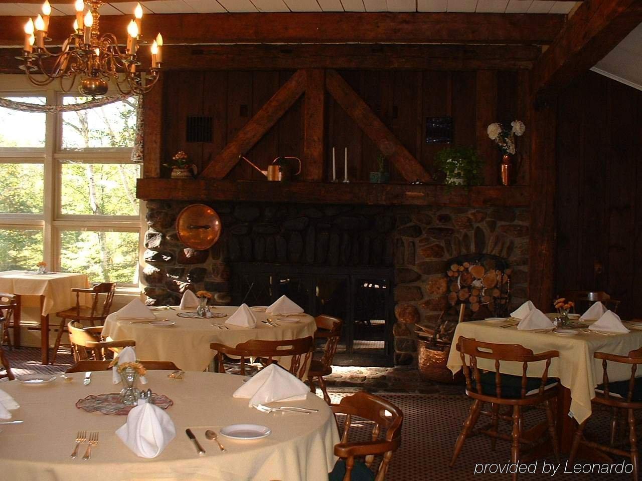 Hob Knob Inn ستو المطعم الصورة